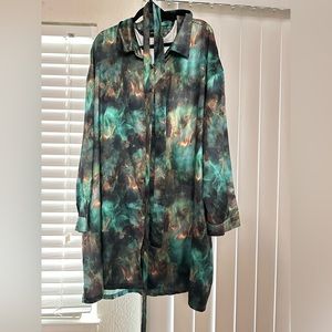 PLUS GREEN FLAME TIE DYE PRINTED TIE WAIST SHIRT DRESS (22) PRETTYLITTLETHING